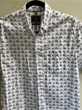 Men’s On The Road White & Black Printed Short Sleeve Shirt, Slim Fit S-M